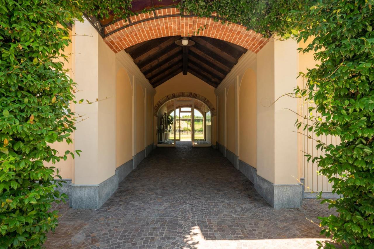 Spinerola Hotel in Cascina&Restaurant UvaSpina Moncalvo Esterno foto